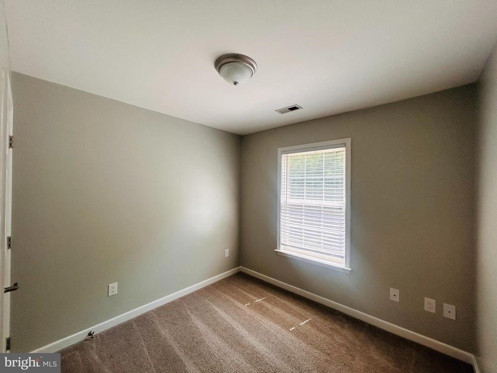 400 Munsons Hill Court - Photo 16