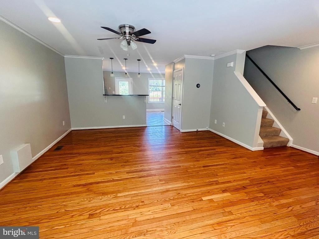 400 Munsons Hill Court - Photo 2
