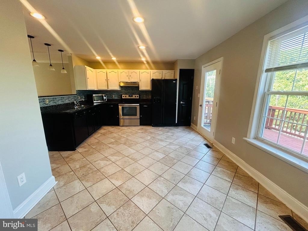 400 Munsons Hill Court - Photo 6