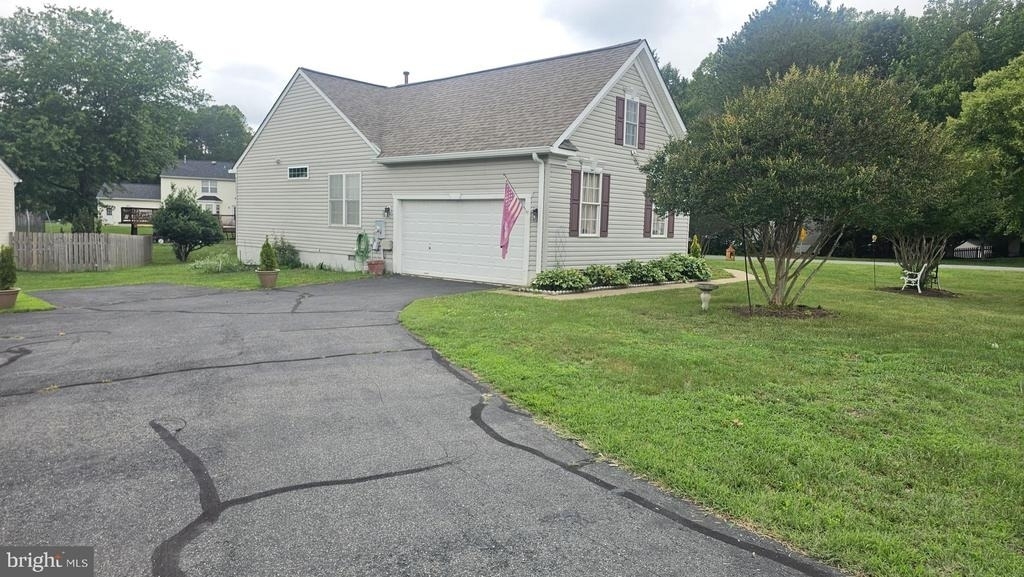 10415 Kings Cove Court - Photo 2