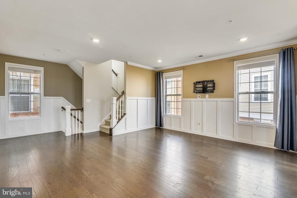 23266 Southdown Manor Terrace - Photo 8