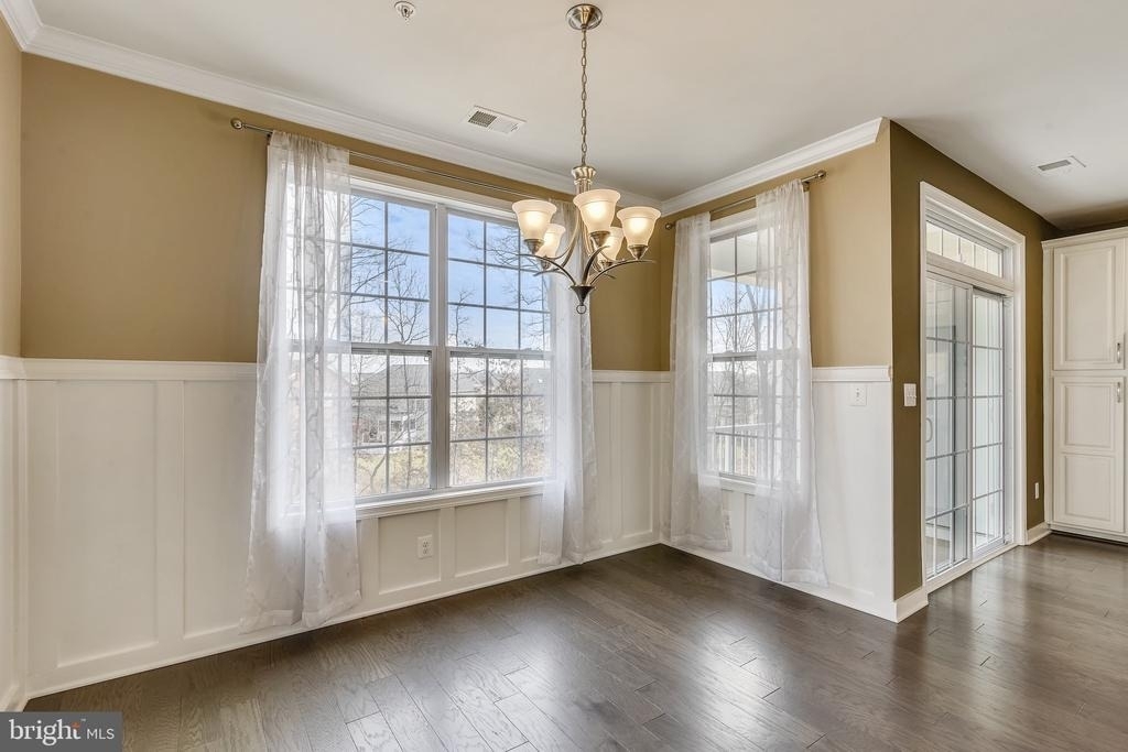 23266 Southdown Manor Terrace - Photo 9