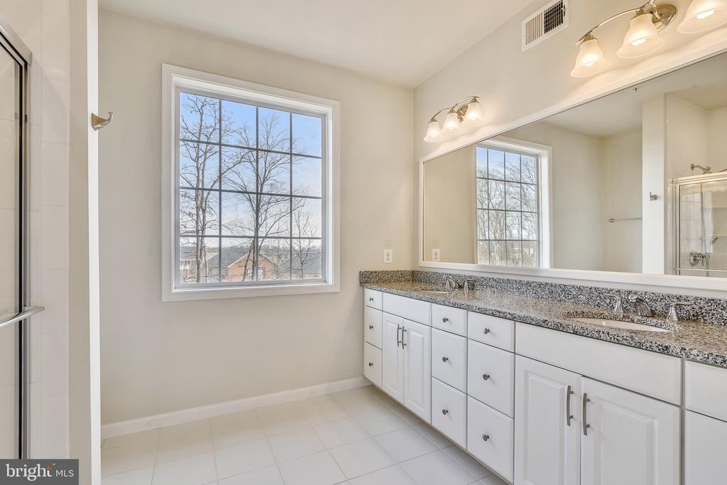 23266 Southdown Manor Terrace - Photo 30