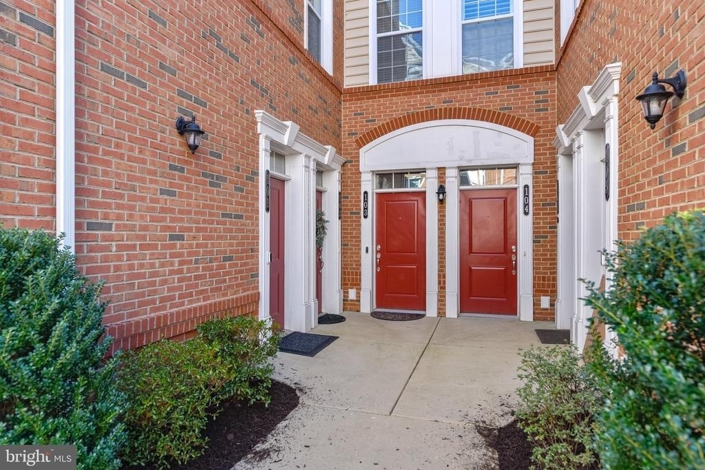 23266 Southdown Manor Terrace - Photo 15