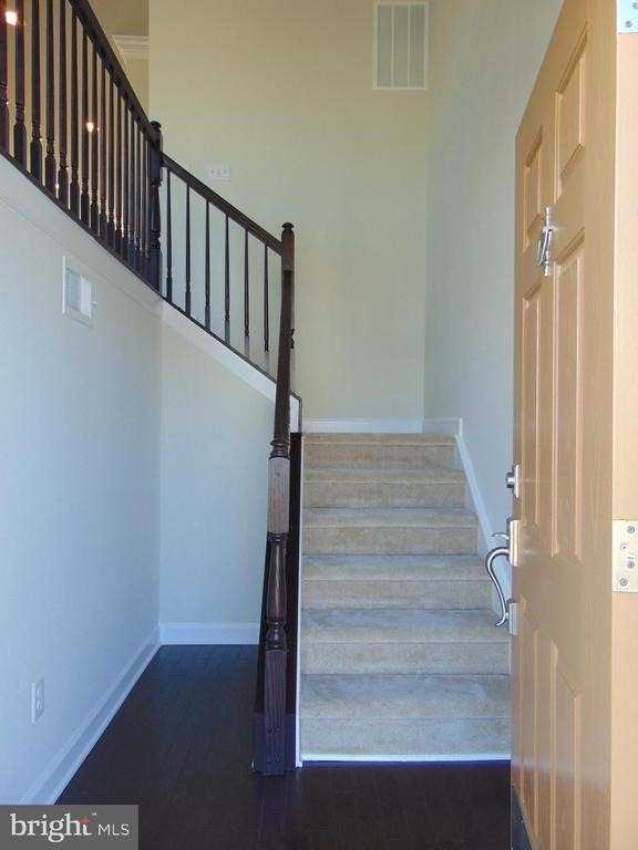 42641 Oak Park Sq - Photo 5