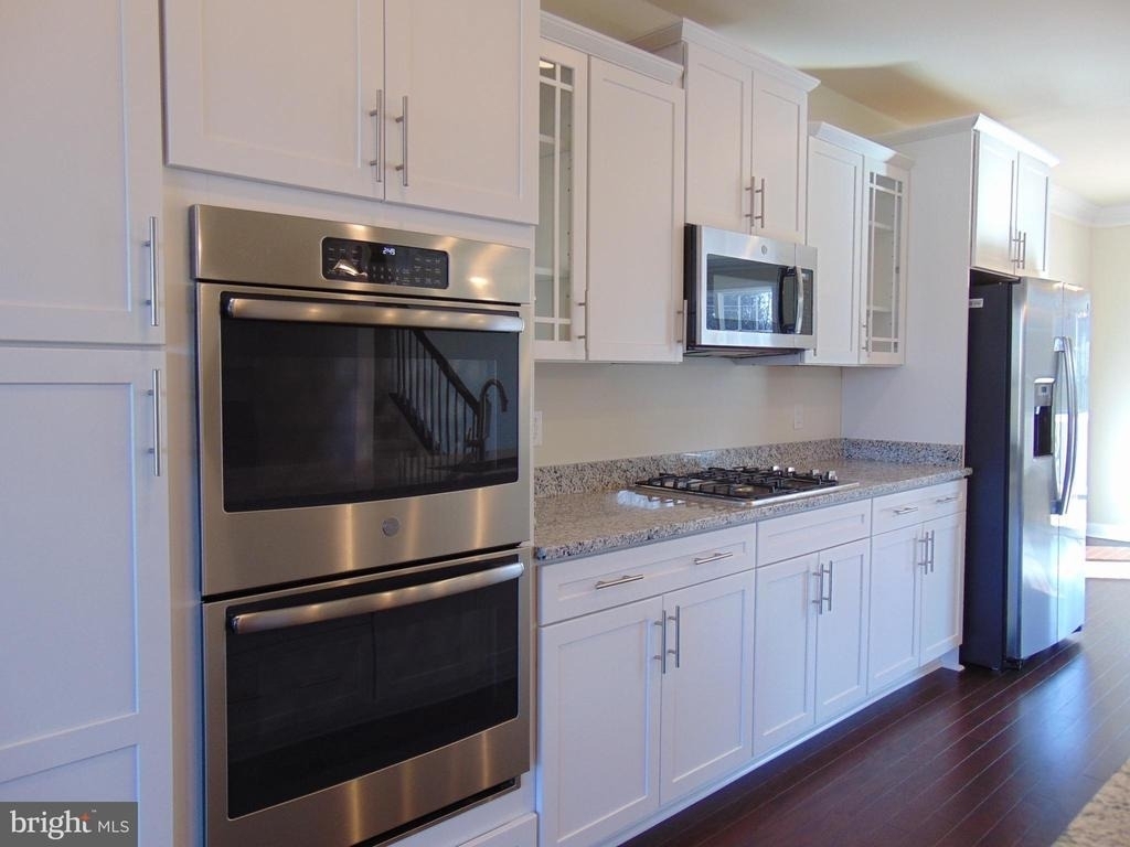 42641 Oak Park Sq - Photo 9