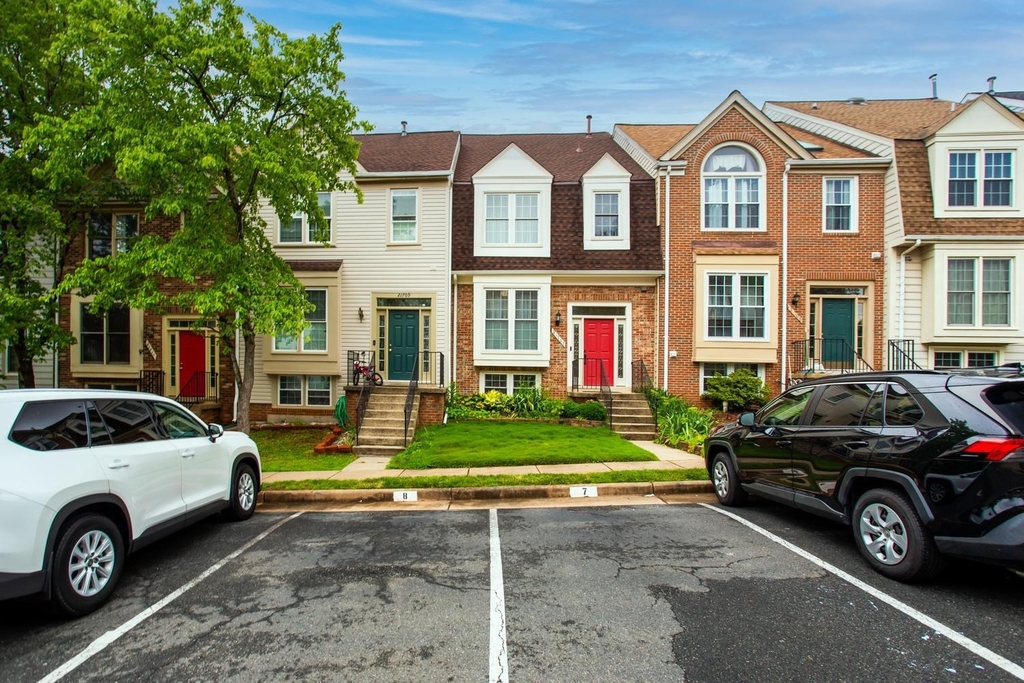 21707 Leatherleaf Circle - Photo 0