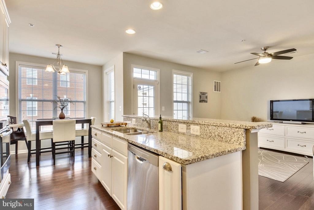 23487 Logans Ridge Terrace - Photo 3