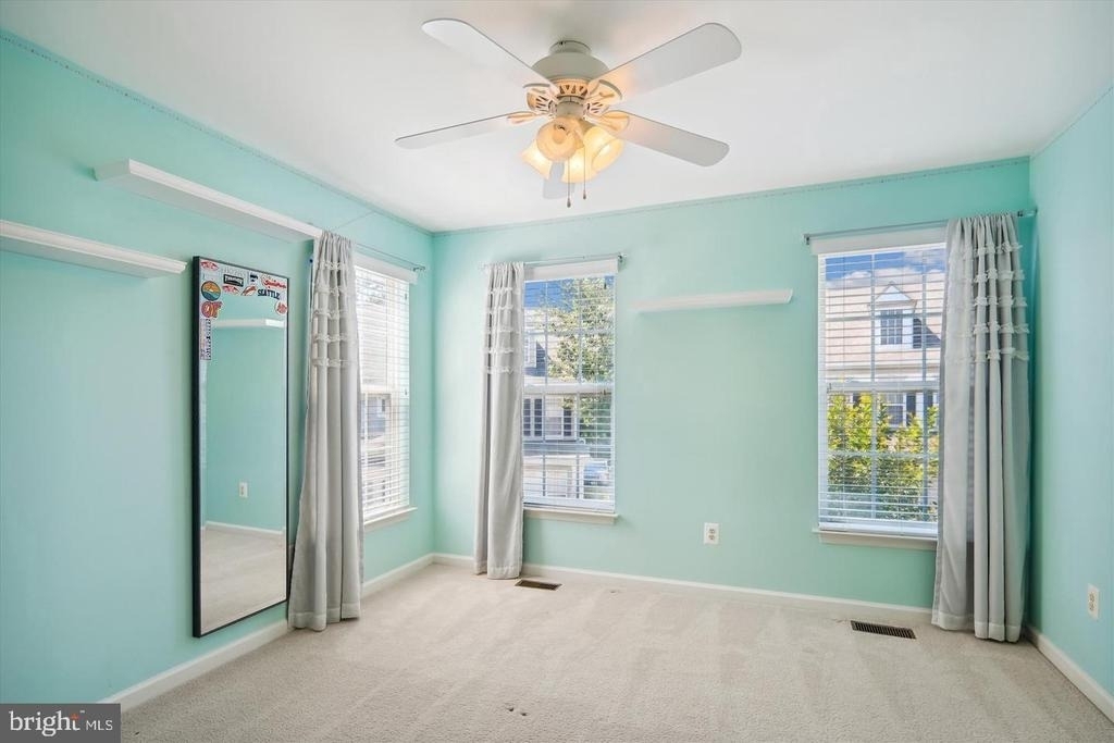 43074 Old Gallivan Terrace - Photo 16