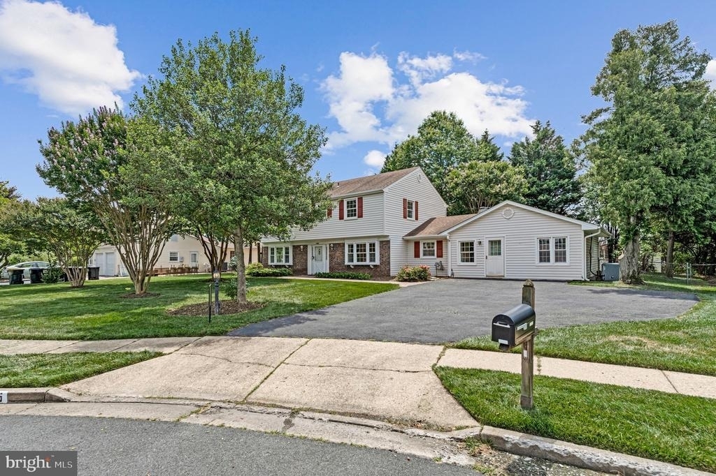 12805 Melvue Court - Photo 1