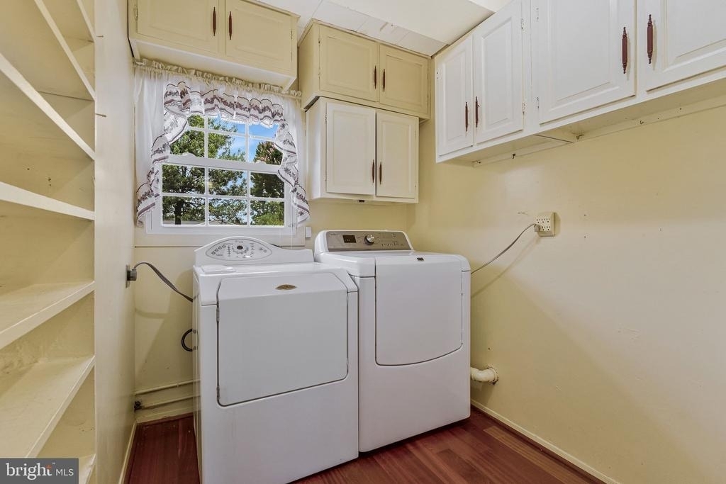 12805 Melvue Court - Photo 24