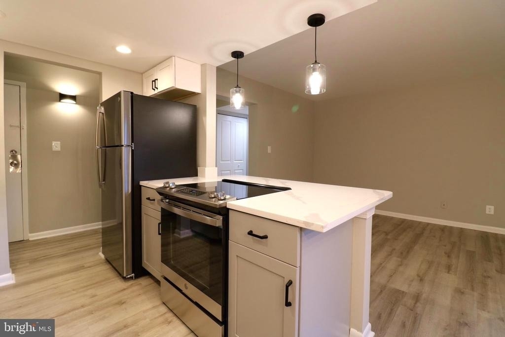 2249 Castle Rock Square - Photo 6
