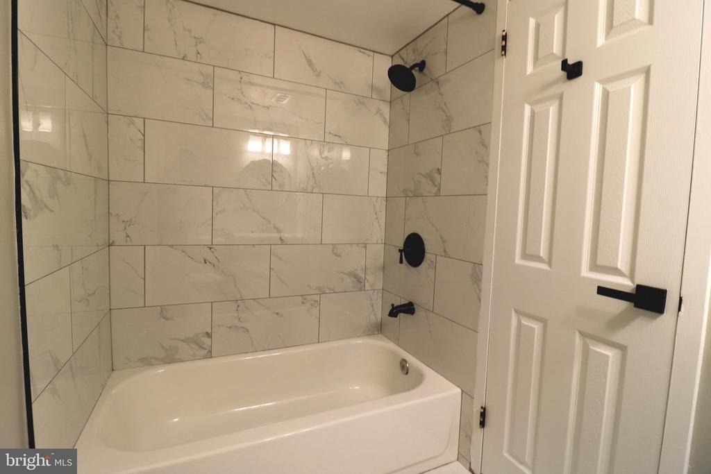 2249 Castle Rock Square - Photo 18