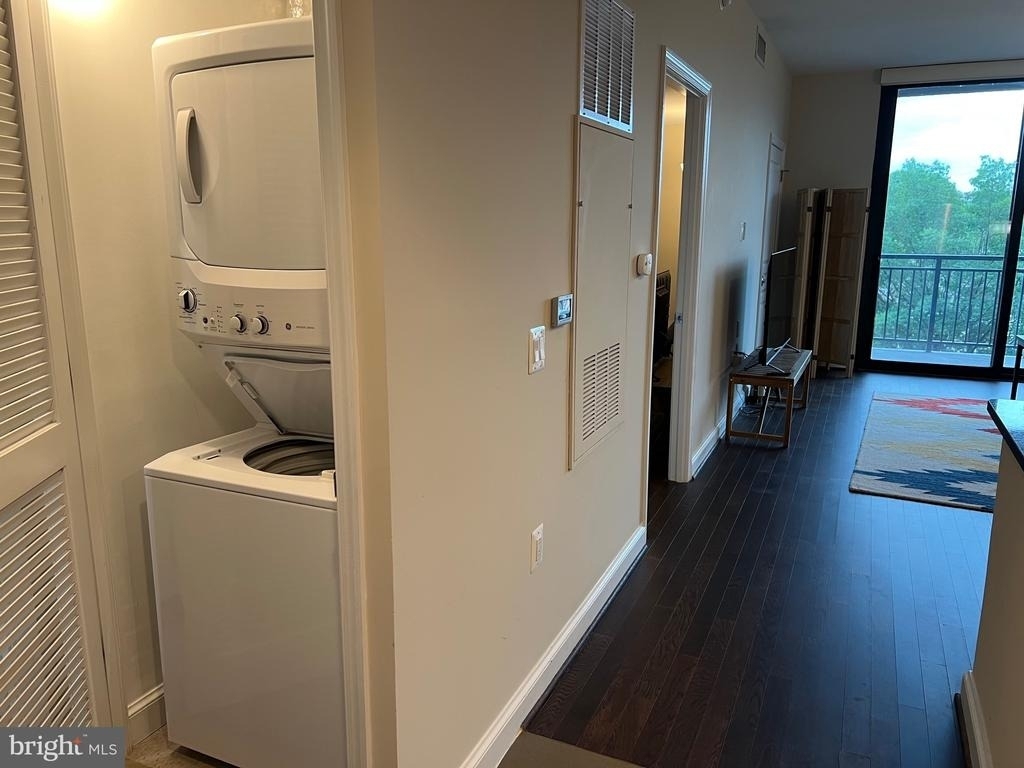 2451 Midtown Avenue - Photo 13