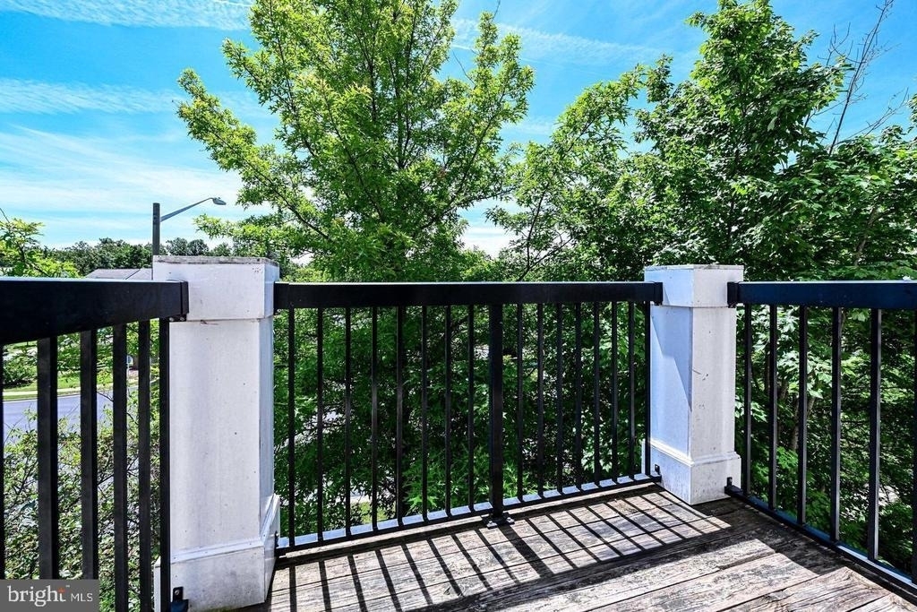 5115 Travis Edward Way - Photo 18