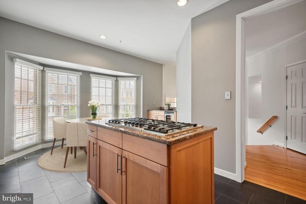 1782 Dawson Street - Photo 2