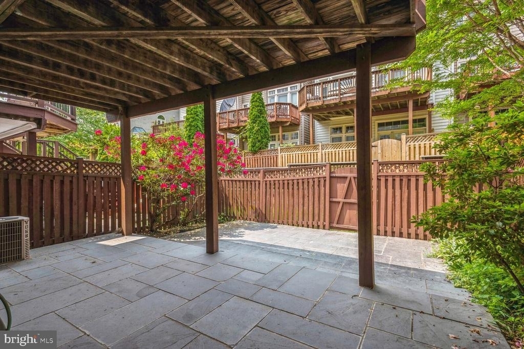 1782 Dawson Street - Photo 19