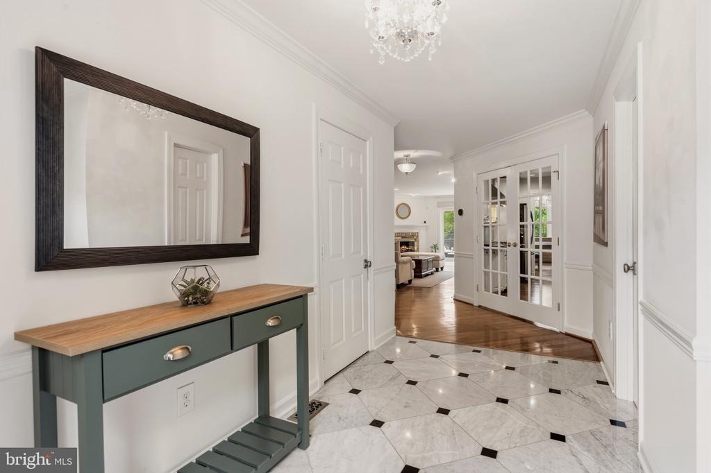 6313 Manchester Way - Photo 5