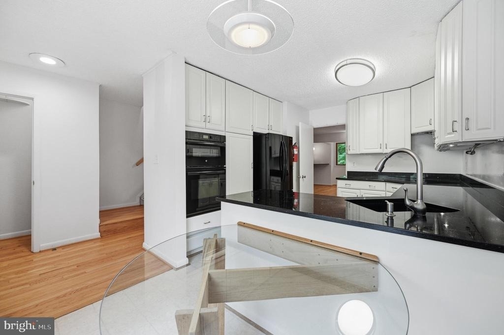 2242 Cartwright Place - Photo 10