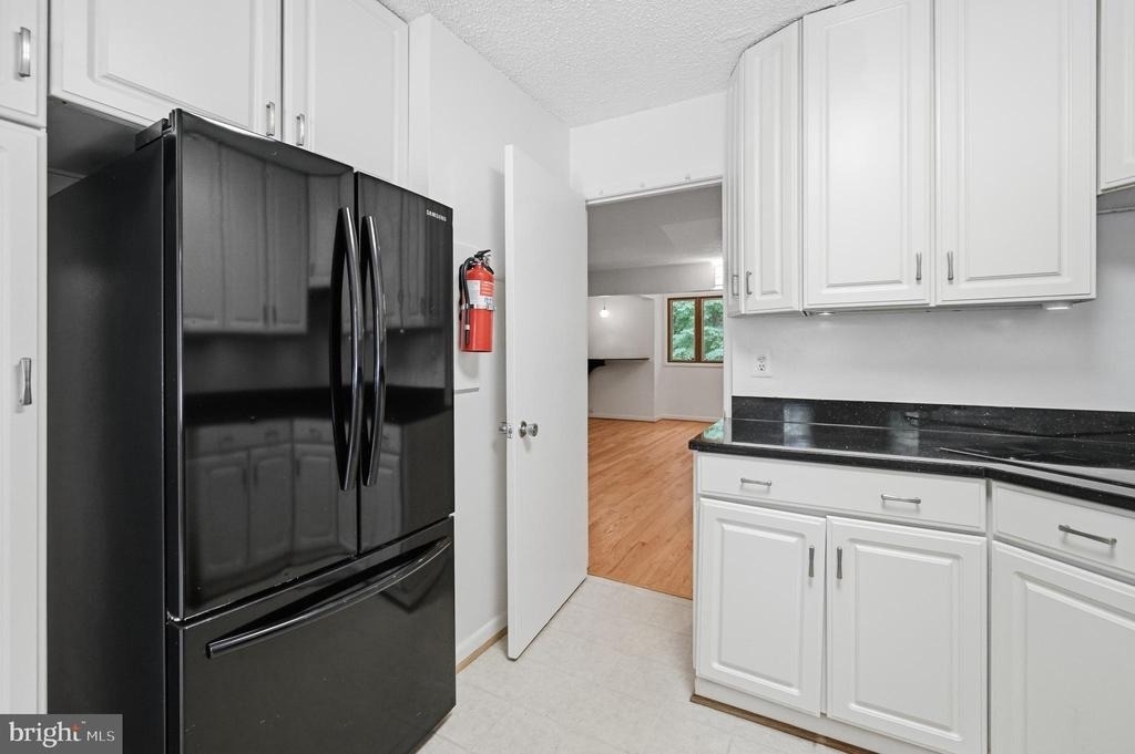2242 Cartwright Place - Photo 5