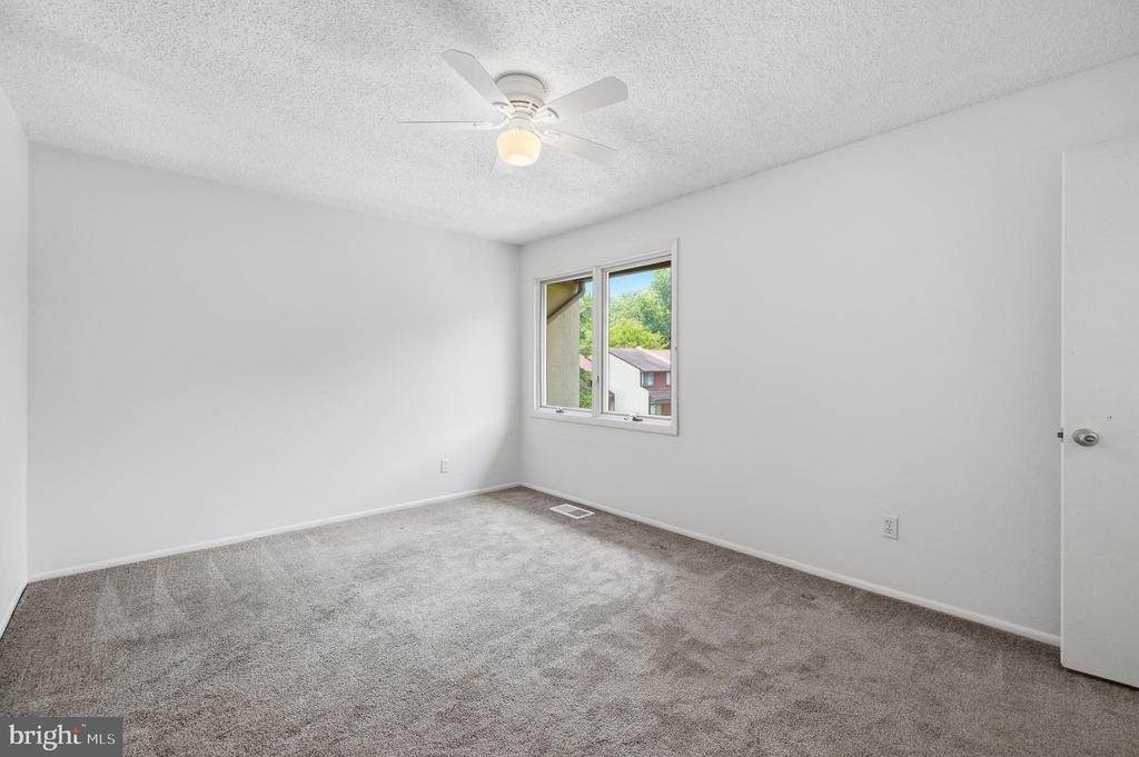 2242 Cartwright Place - Photo 35