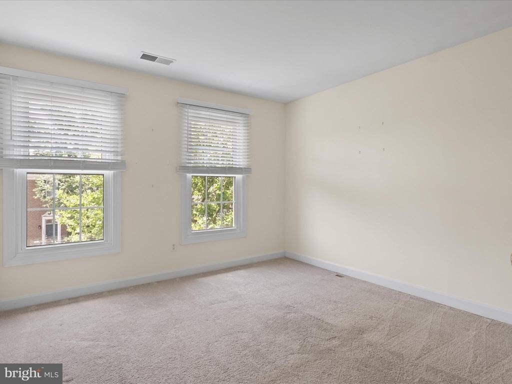 7441 Heatherfield Lane - Photo 18