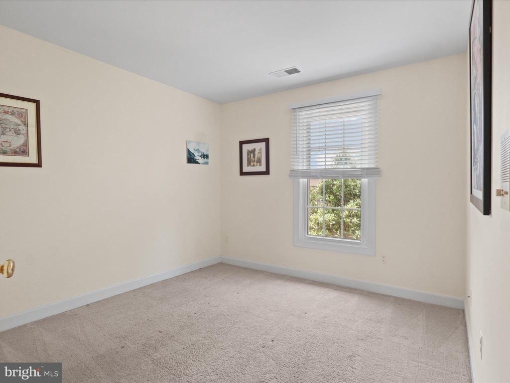 7441 Heatherfield Lane - Photo 17