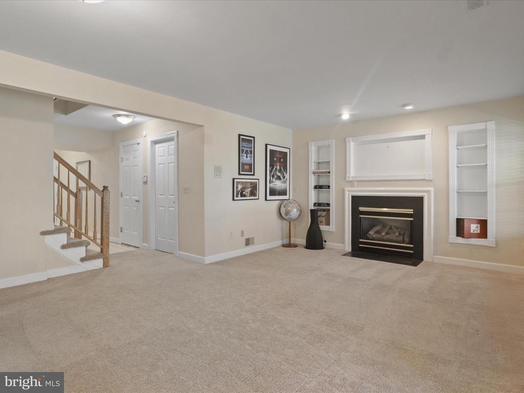 7441 Heatherfield Lane - Photo 3