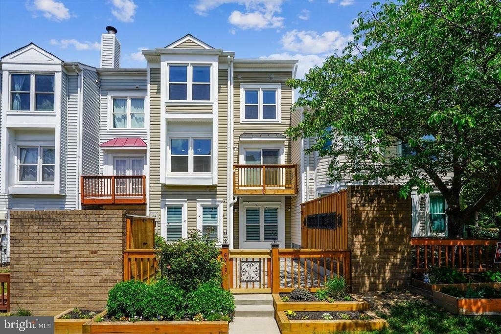 6010 Sunset Ridge Court - Photo 1