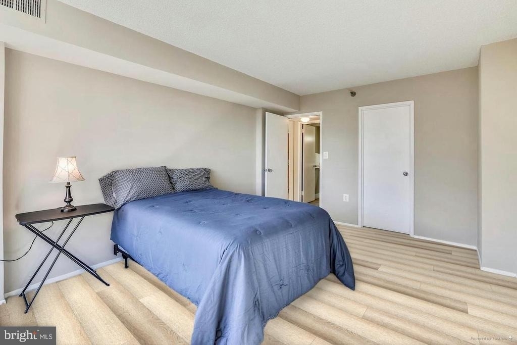 1808 Old Meadow Road - Photo 10