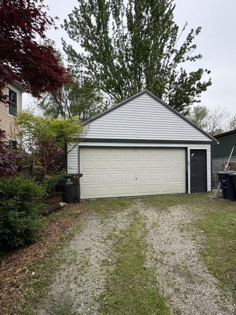 213 W Summit Street - Photo 1