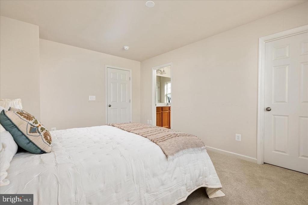 109 Splendor Garden Way - Photo 31