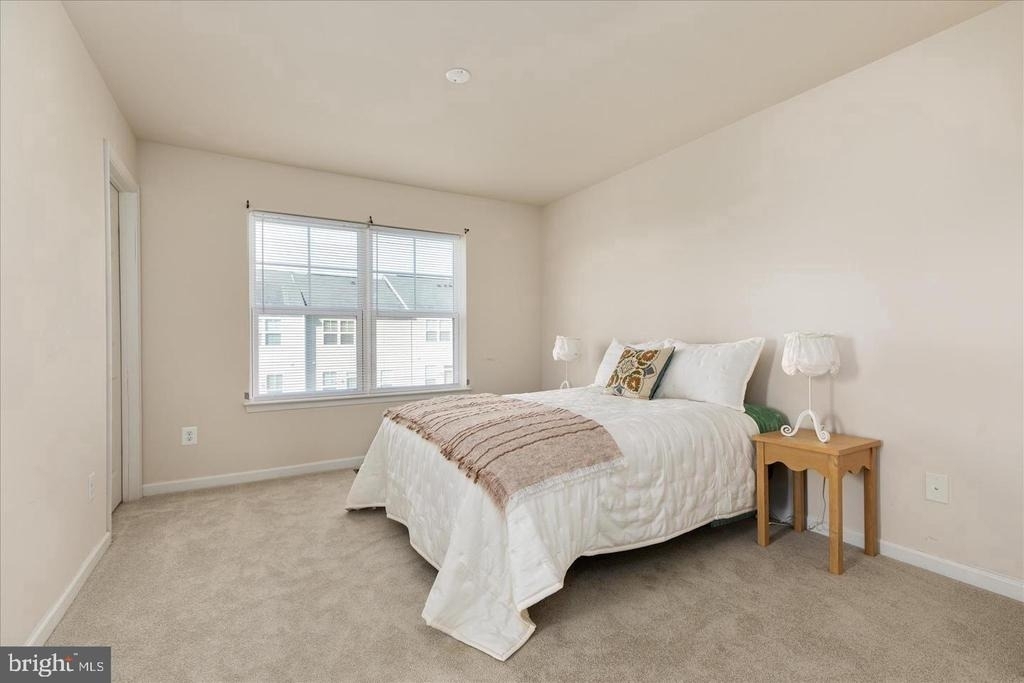 109 Splendor Garden Way - Photo 24
