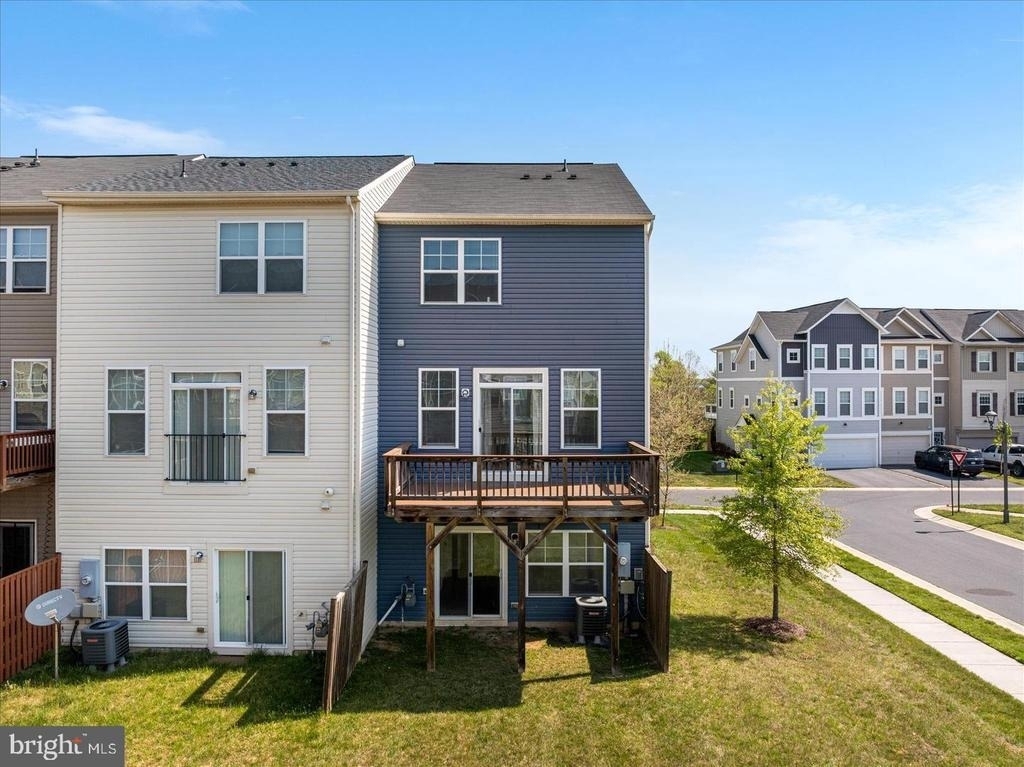 109 Splendor Garden Way - Photo 43