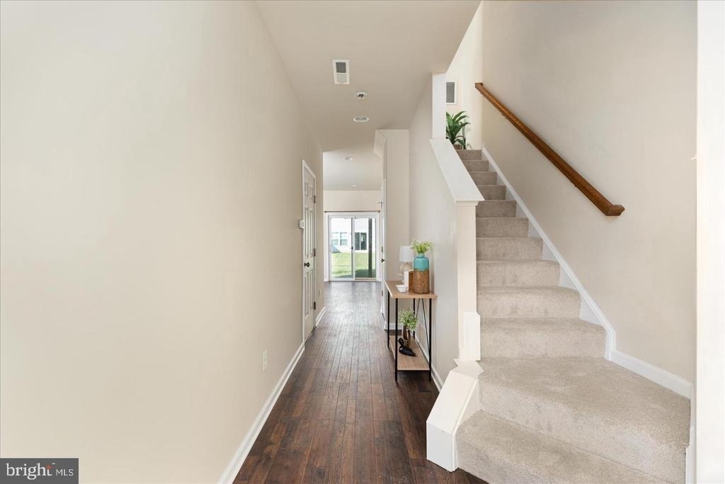 109 Splendor Garden Way - Photo 6
