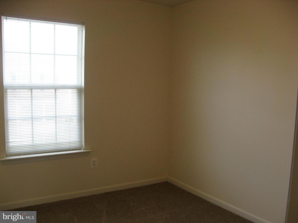 108 Monticello Square - Photo 15