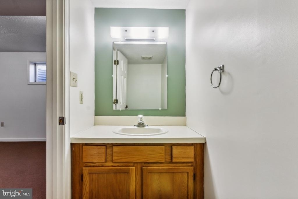1232 Lakeview Drive - Photo 21