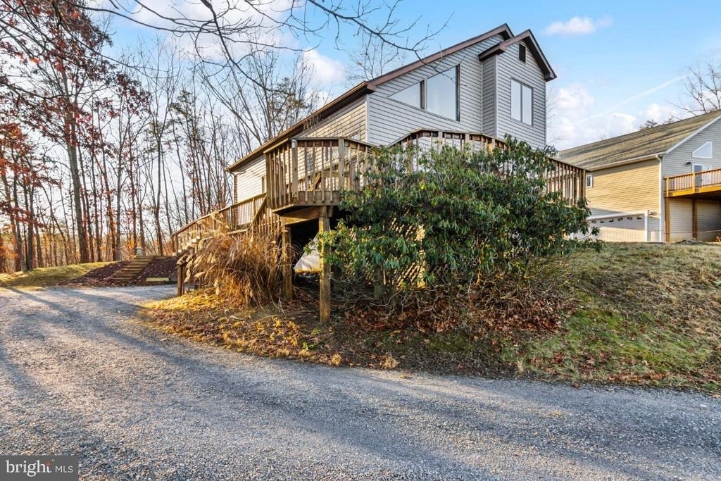 1232 Lakeview Drive - Photo 1