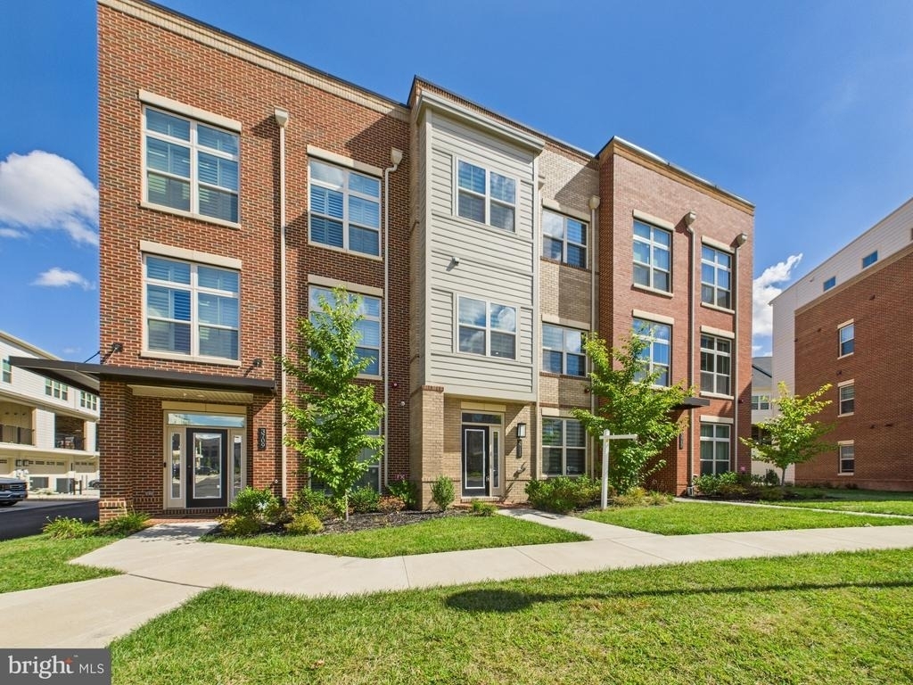 3711 Mayors Way - Photo 2