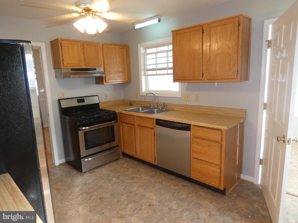 2623 Van Buren Street - Photo 10