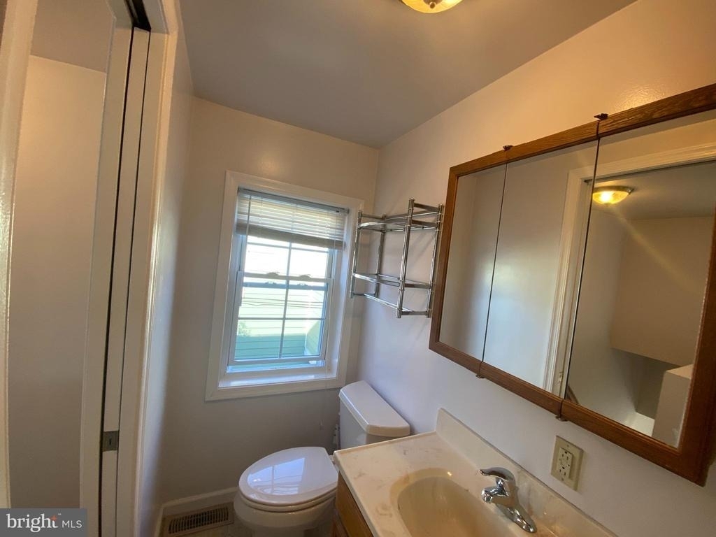 1115 Winchester Street - Photo 13