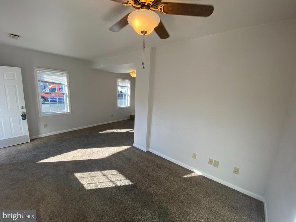 1115 Winchester Street - Photo 3
