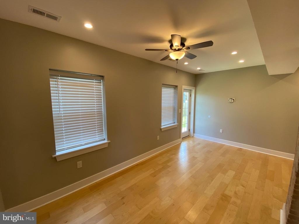 1115 Winchester Street - Photo 4