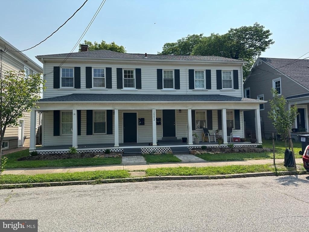 1605 Apt. B Charles Street - Photo 0