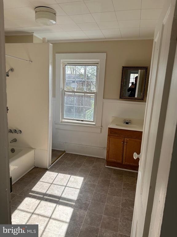 1605 Apt. B Charles Street - Photo 5