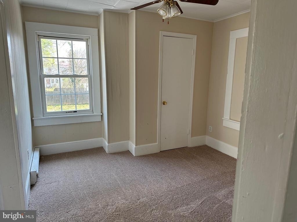 1605 Apt. B Charles Street - Photo 7