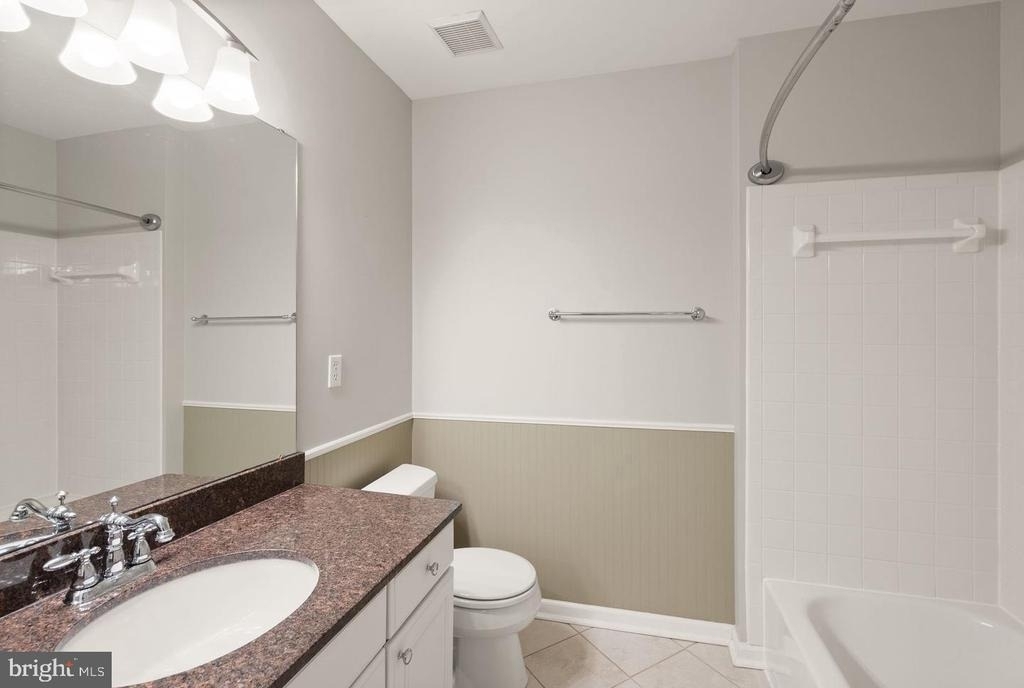 917 Rolfe Place - Photo 45
