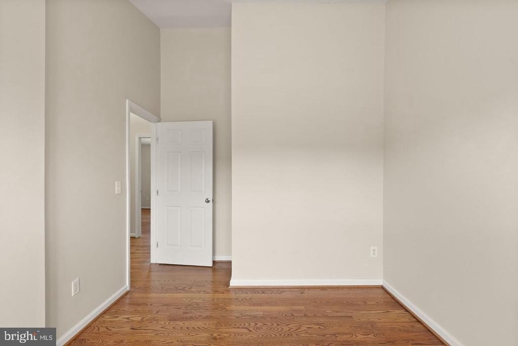 917 Rolfe Place - Photo 42