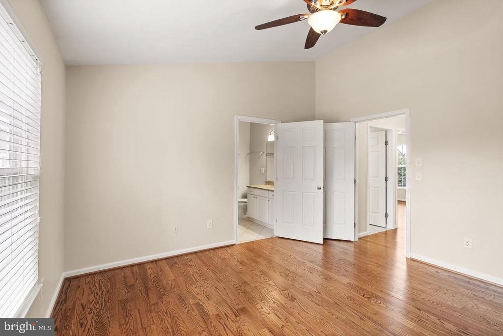 917 Rolfe Place - Photo 36
