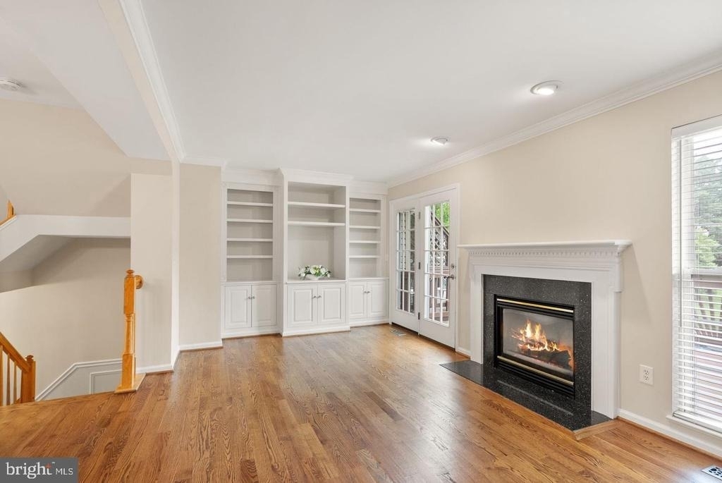 917 Rolfe Place - Photo 19